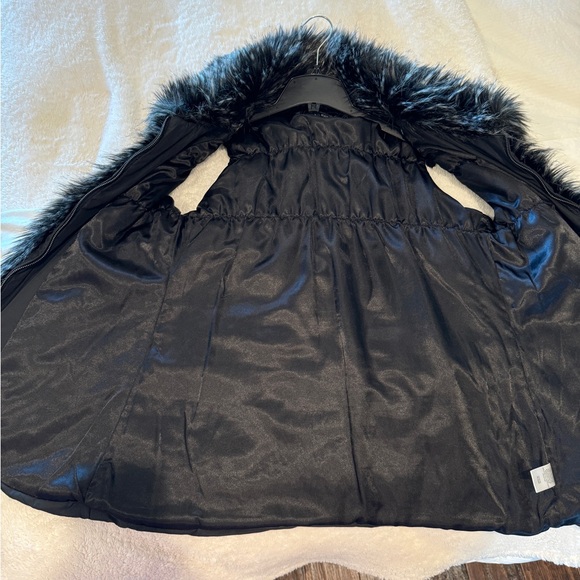 Ladies faux fur vest - Picture 4 of 4